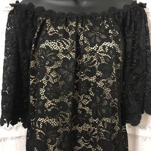 NWT Umgee Off The Shoulder Lace Top